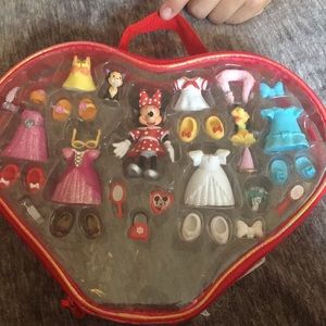 Disney Minnie Mouse dress-up figurine